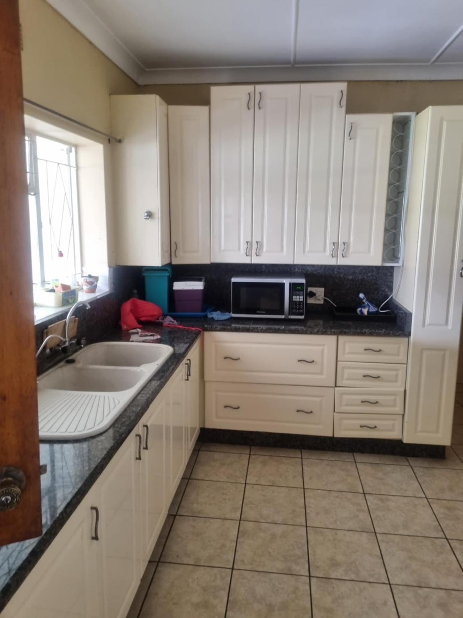 Jazreel B&B Vanderbijlpark Room photo